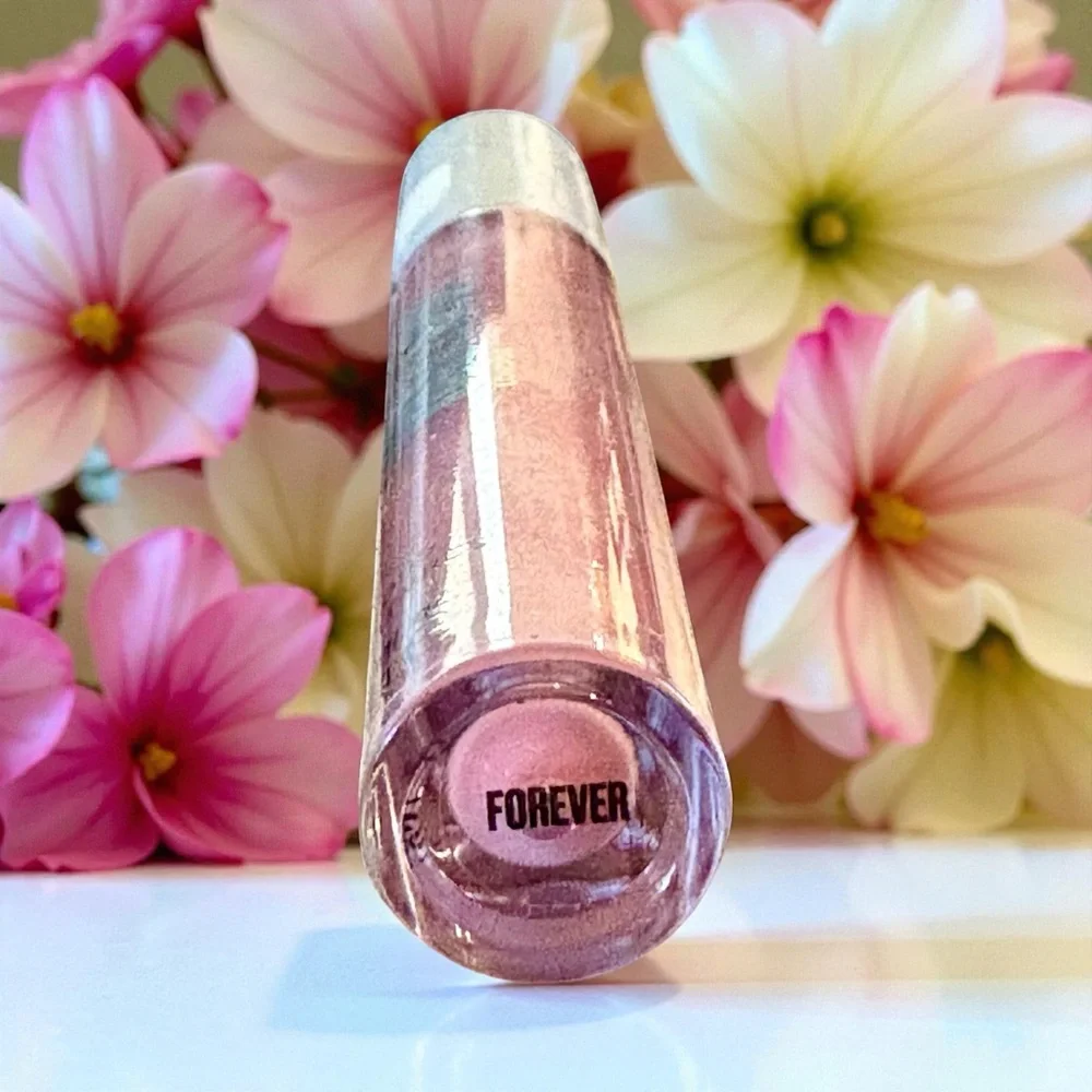 💎 Makeup Revolution Obsession Lip Gloss in Color Forever New & Sealed